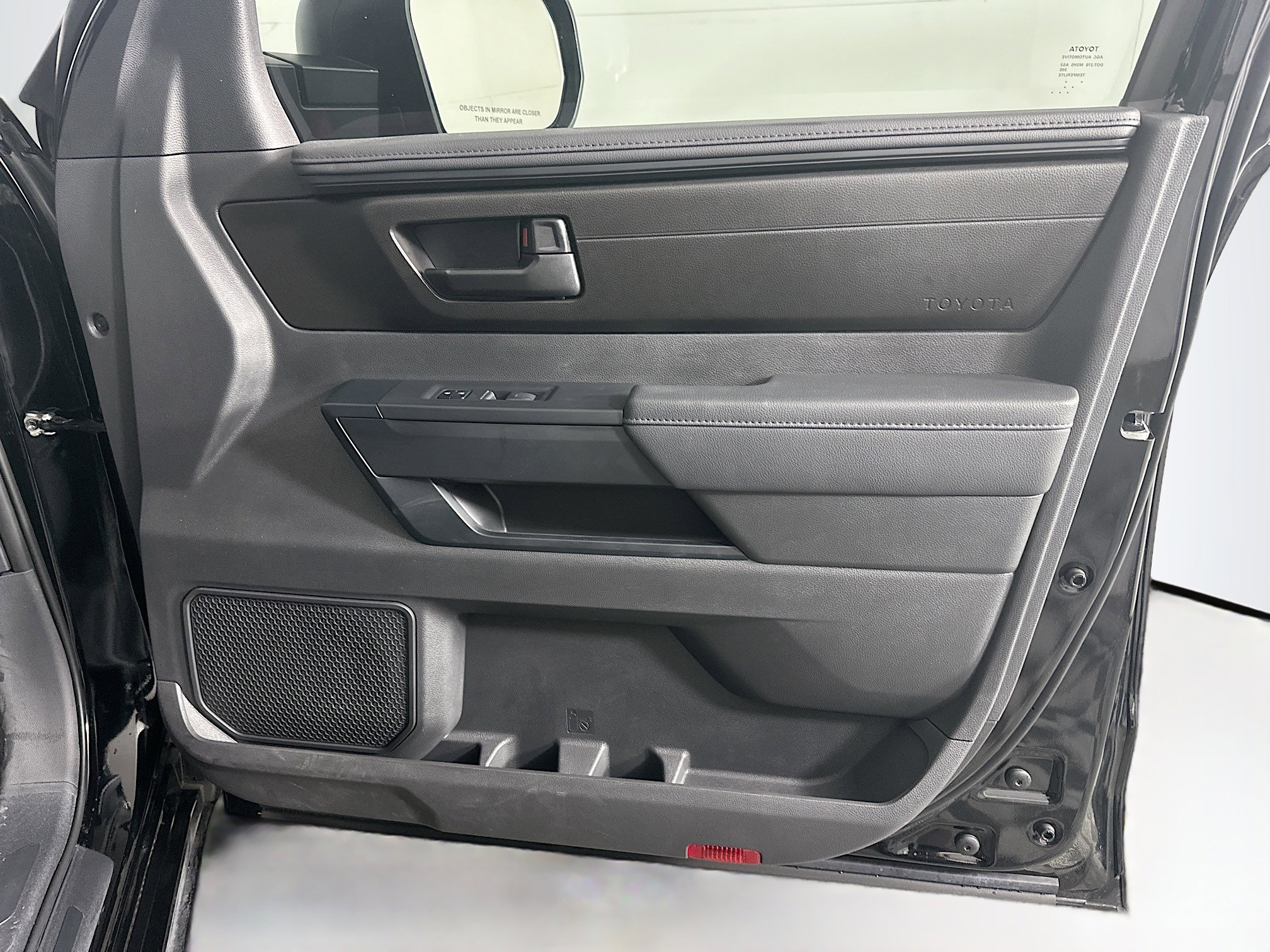 Used 2025 Toyota Tundra SR image 32