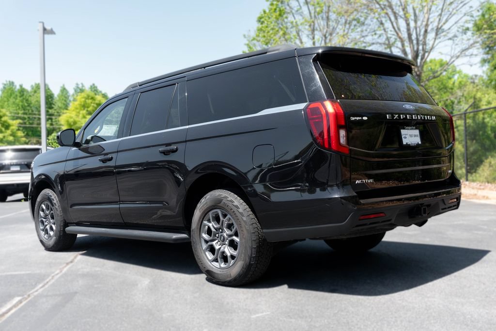 Used 2025 Ford Expedition Max Active RWD image 9