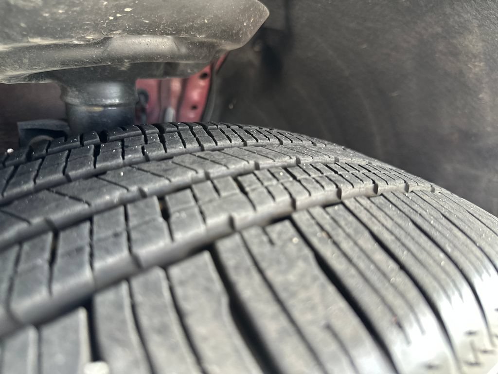 Used 2025 Toyota Sienna XLE FWD image 19