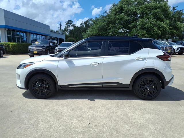 Used 2023 Nissan Kicks SR w/ SR Premium Package FWD image 8