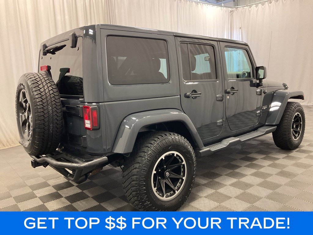 Used 2016 Jeep Wrangler Unlimited Sahara w/ Connectivity Group AWD/4WD image 3