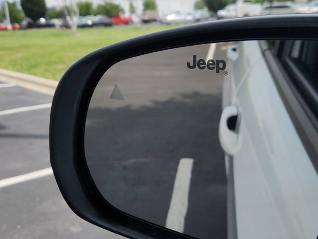 Used 2025 Jeep Compass Limited AWD/4WD image 36