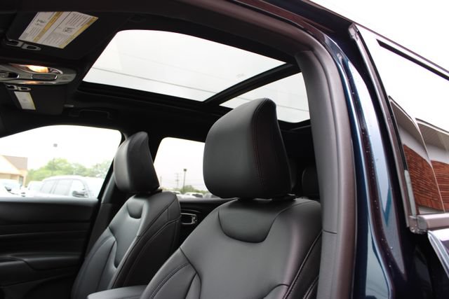 New 2026 Jeep Compass Limited w/ Sun, Sound & Navigation Group AWD/4WD image 26