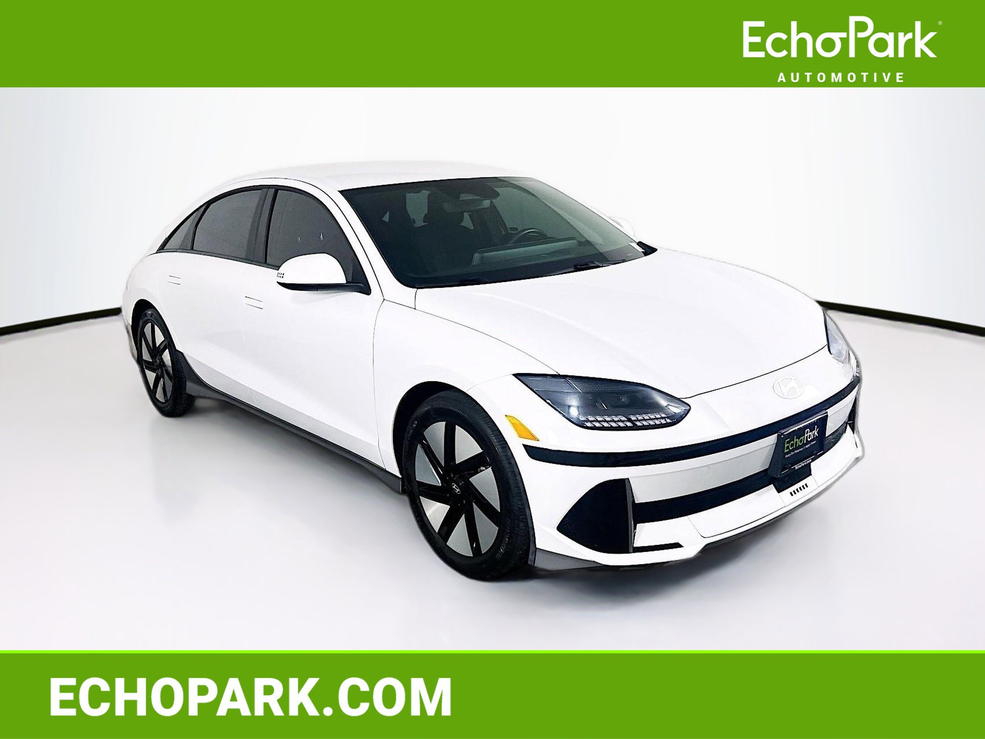 Used 2024 Hyundai Ioniq 6 SE RWD image 1