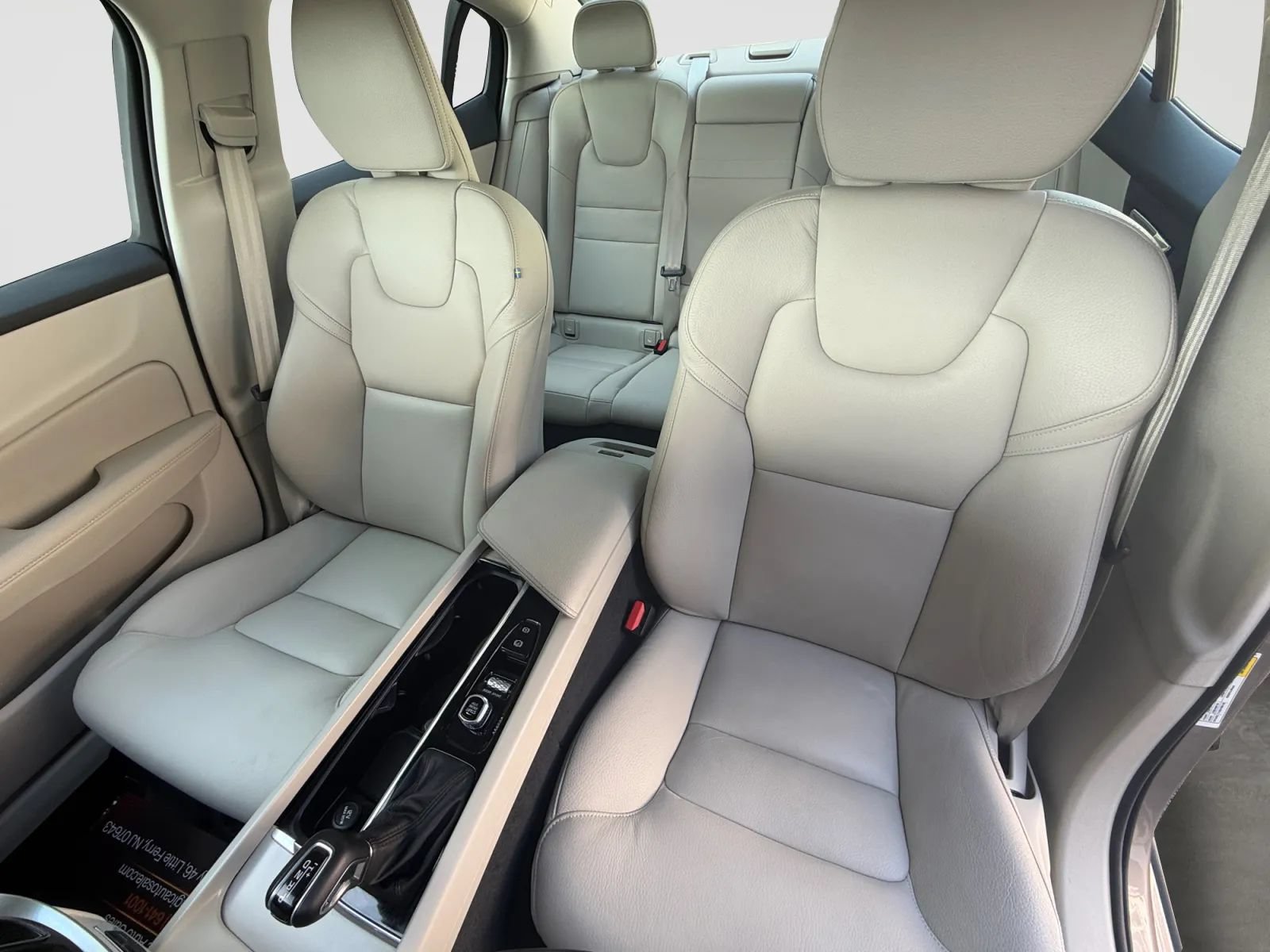 Used 2019 Volvo S60 T6 Momentum AWD/4WD image 13