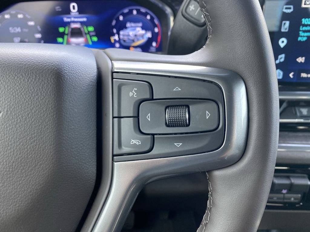 Used 2025 Chevrolet Silverado 2500 LTZ w/ LTZ Premium Package AWD/4WD image 24