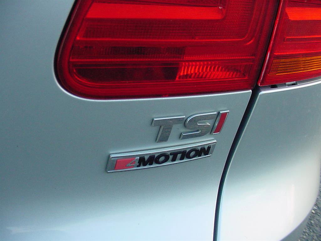 Used 2017 Volkswagen Tiguan Sport image 37