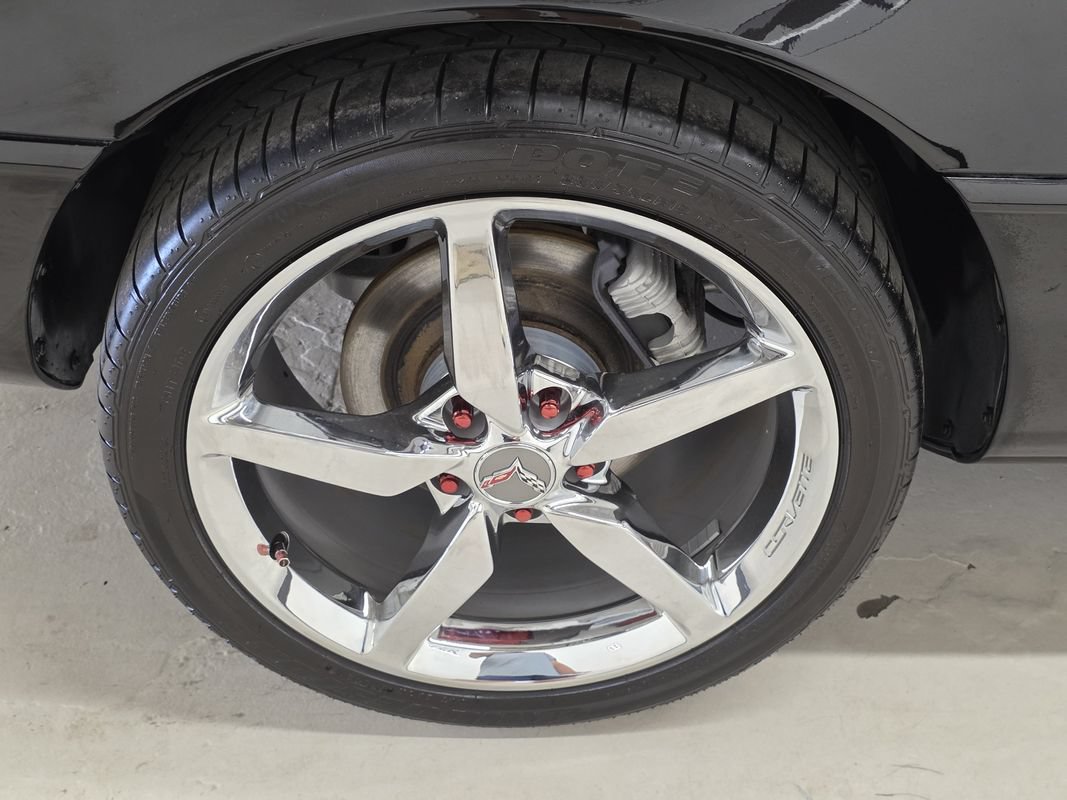Used 1994 Chevrolet Corvette Coupe RWD image 49