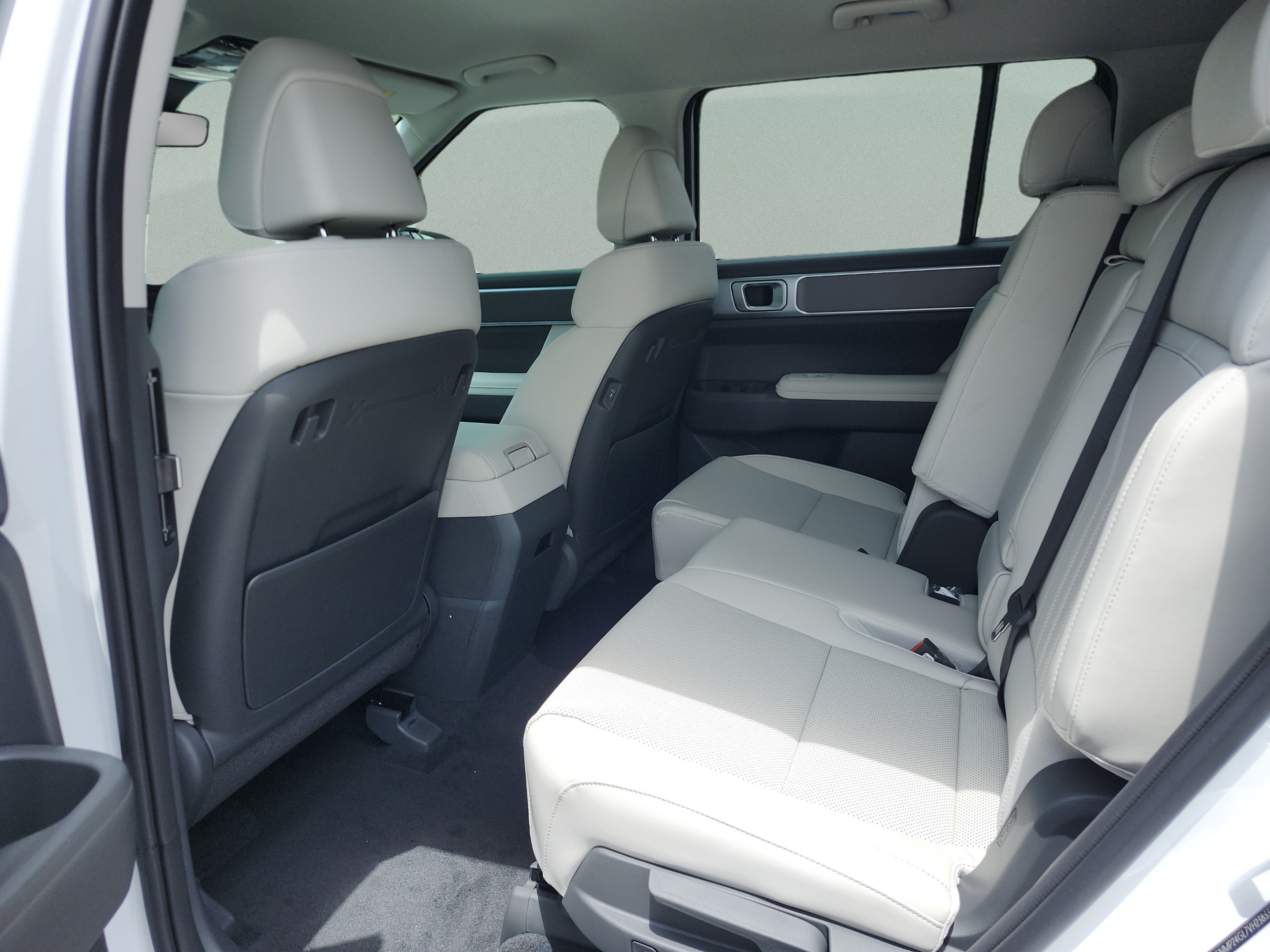 New 2027 Hyundai Santa Fe SEL FWD image 16