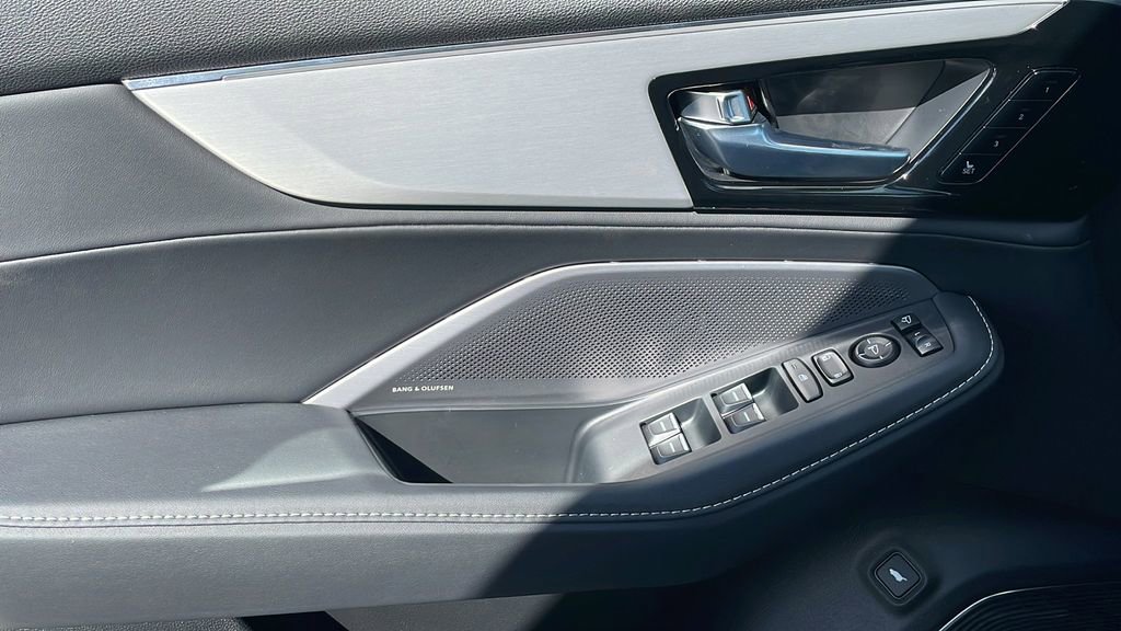 New 2026 Acura MDX w/ Technology Package image 25