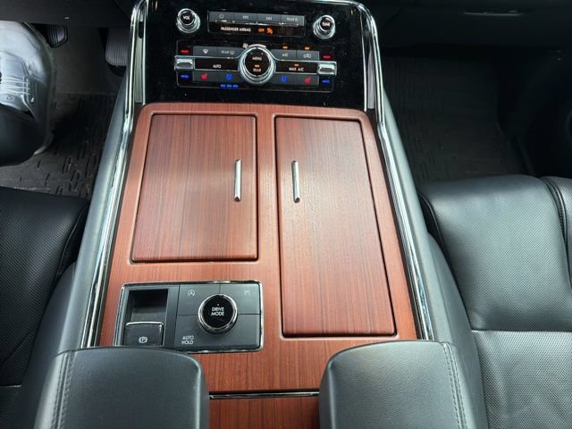 Certified 2022 Lincoln Navigator Reserve AWD/4WD image 11