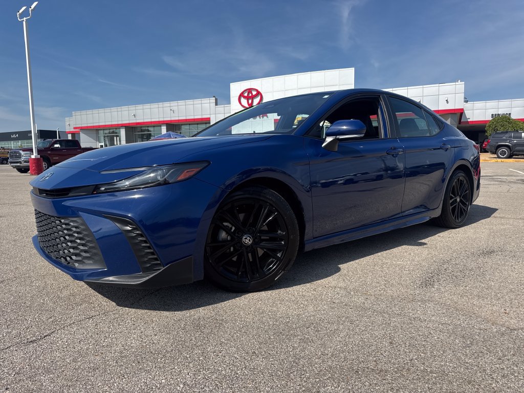 Used 2025 Toyota Camry SE FWD 360° Tour
