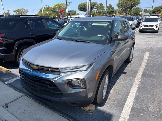Used 2022 Chevrolet TrailBlazer LS FWD image 1