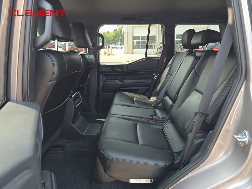 Used 2024 Toyota Land Cruiser image 4