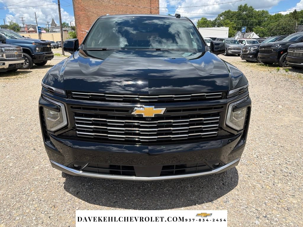 Used 2025 Chevrolet Suburban High Country w/ Sun And Tow Package AWD/4WD image 2