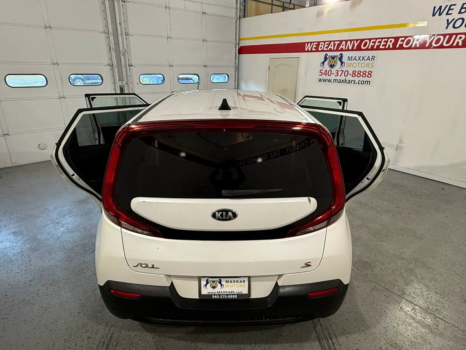 Used 2020 Kia Soul S FWD image 15