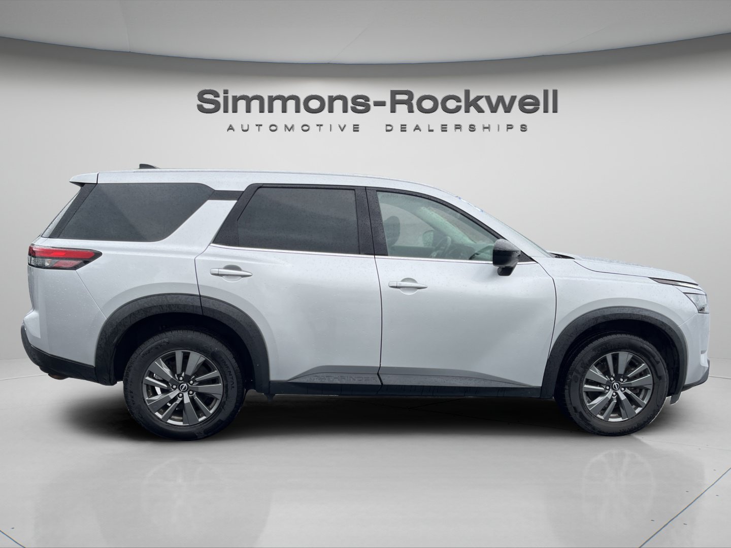 Used 2024 Nissan Pathfinder S AWD/4WD image 6