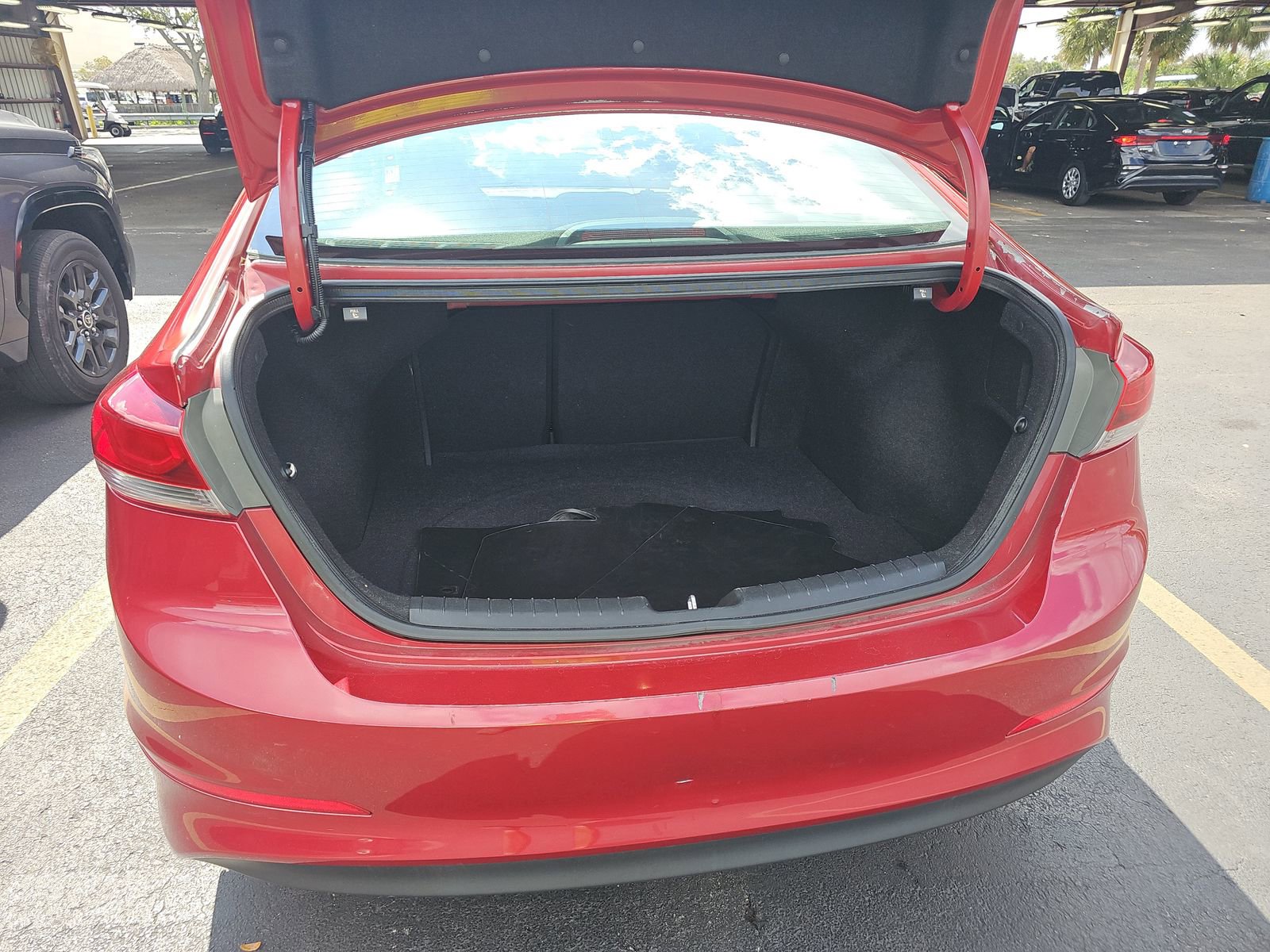 Used 2017 Hyundai Elantra Value Edition image 16