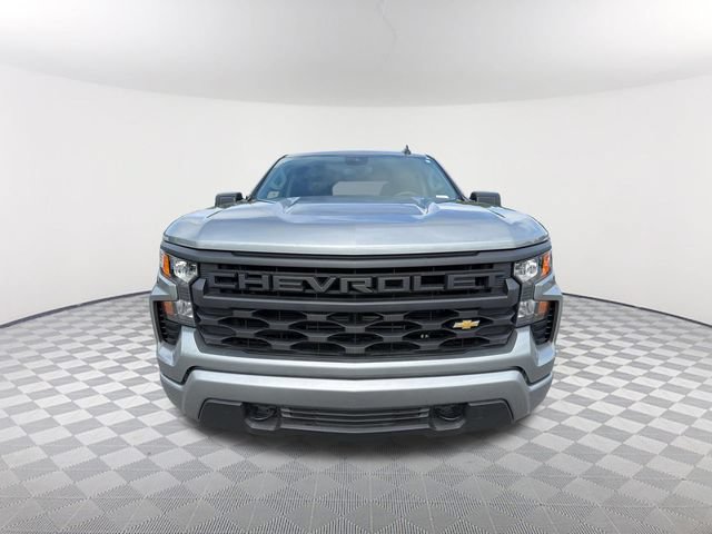 Used 2025 Chevrolet Silverado 1500 Custom RWD image 2