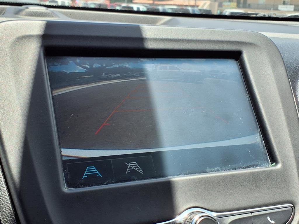 Used 2018 Chevrolet Equinox LS image 9