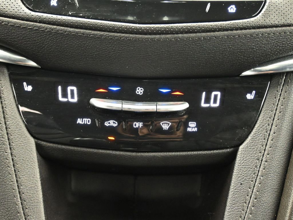 Used 2023 Cadillac XT5 Luxury image 30