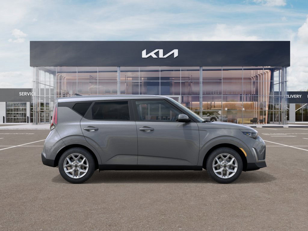New 2025 Kia Soul LX w/ LX Technology Package image 8
