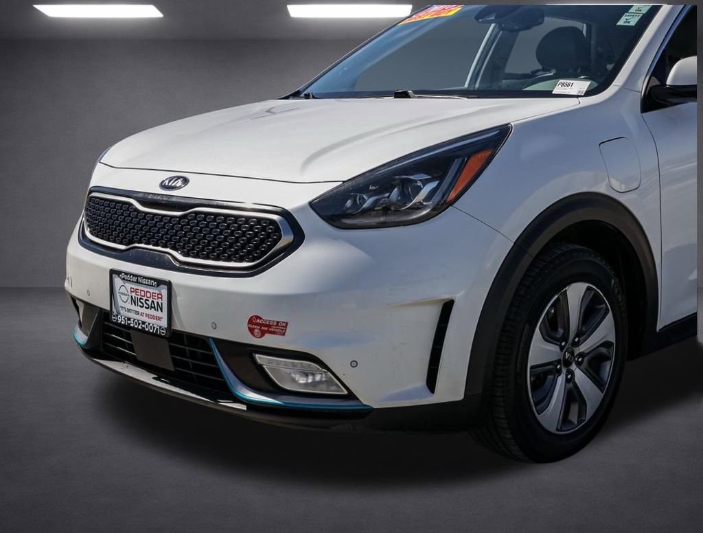 Used 2018 Kia Niro EX Premium FWD image 10