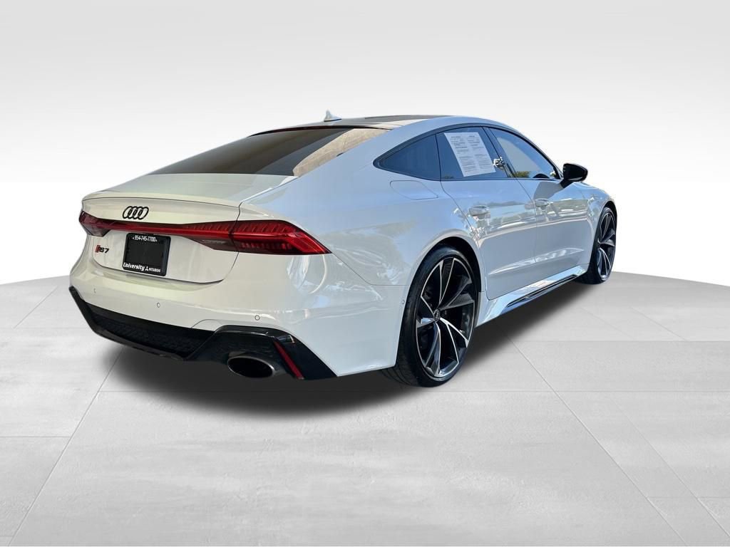 Used 2022 Audi RS 7 Sportback w/ Black Optic Package image 3