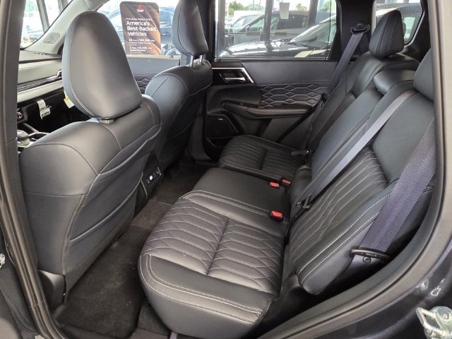 New 2026 Mitsubishi Outlander SEL FWD image 6