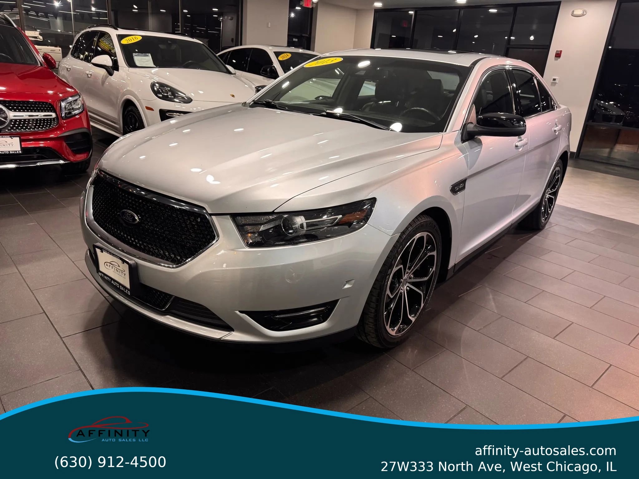 Used 2013 Ford Taurus SHO image 1