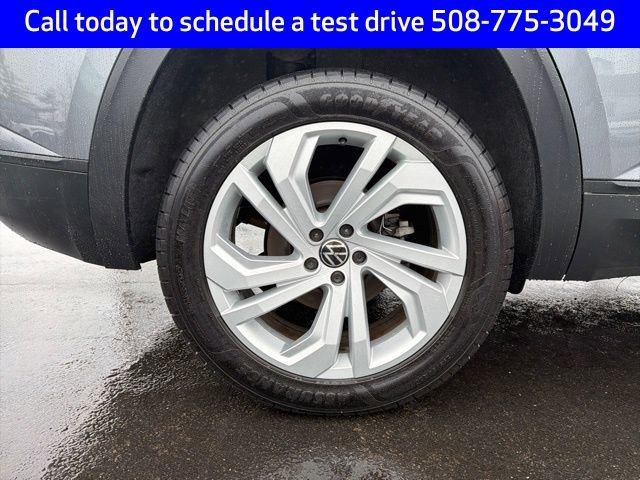 Used 2020 Volkswagen Atlas Cross Sport SEL image 9