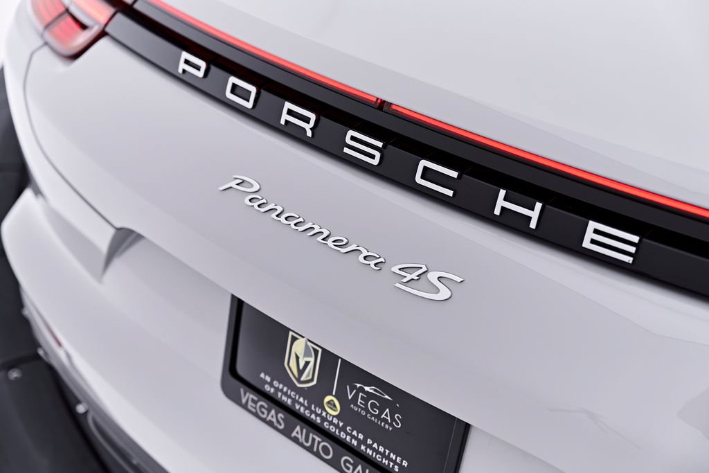 Used 2018 Porsche Panamera 4S AWD/4WD image 22