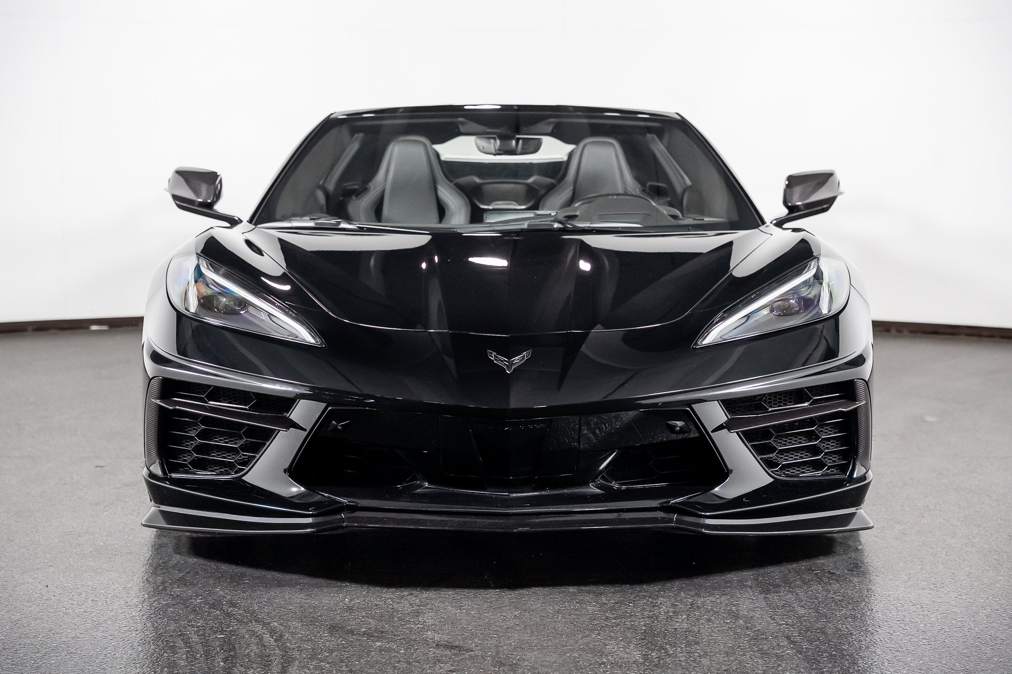 Used 2021 Chevrolet Corvette Stingray Preferred Cpe w/ Z51 Performance Package RWD image 4