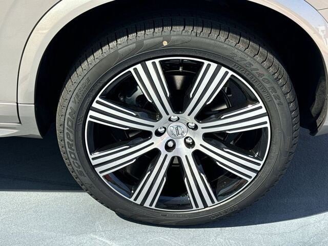 New 2024 Volvo XC90 T8 Ultimate w/ Protection Package Premier image 5
