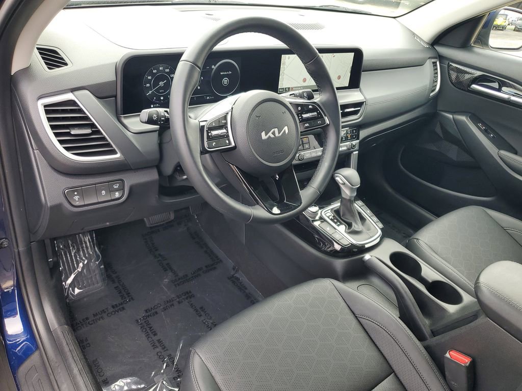 Used 2026 Kia Seltos EX image 6