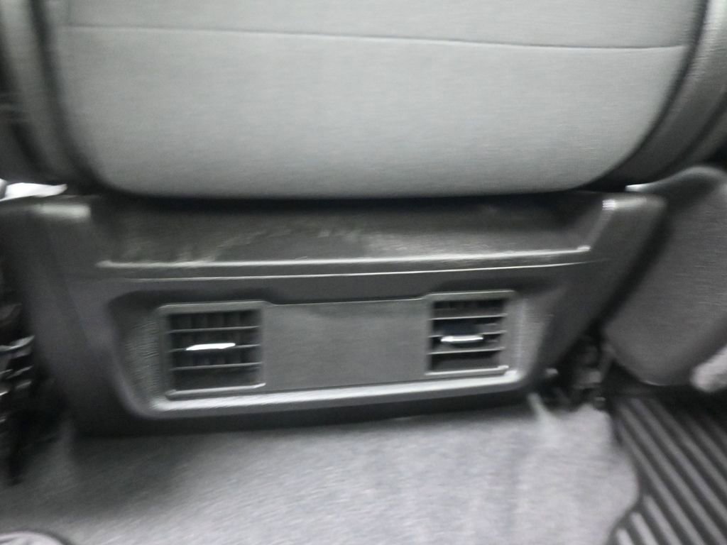 Used 2021 Chevrolet Silverado 1500 Custom image 14