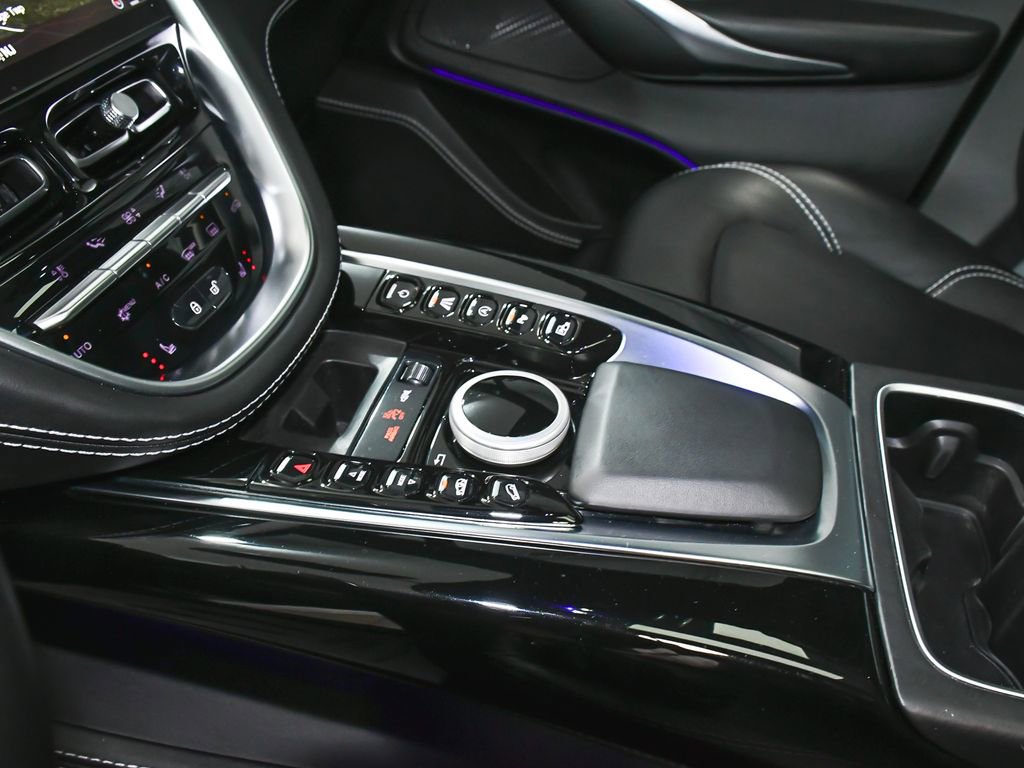 Used 2021 Aston Martin DBX image 42