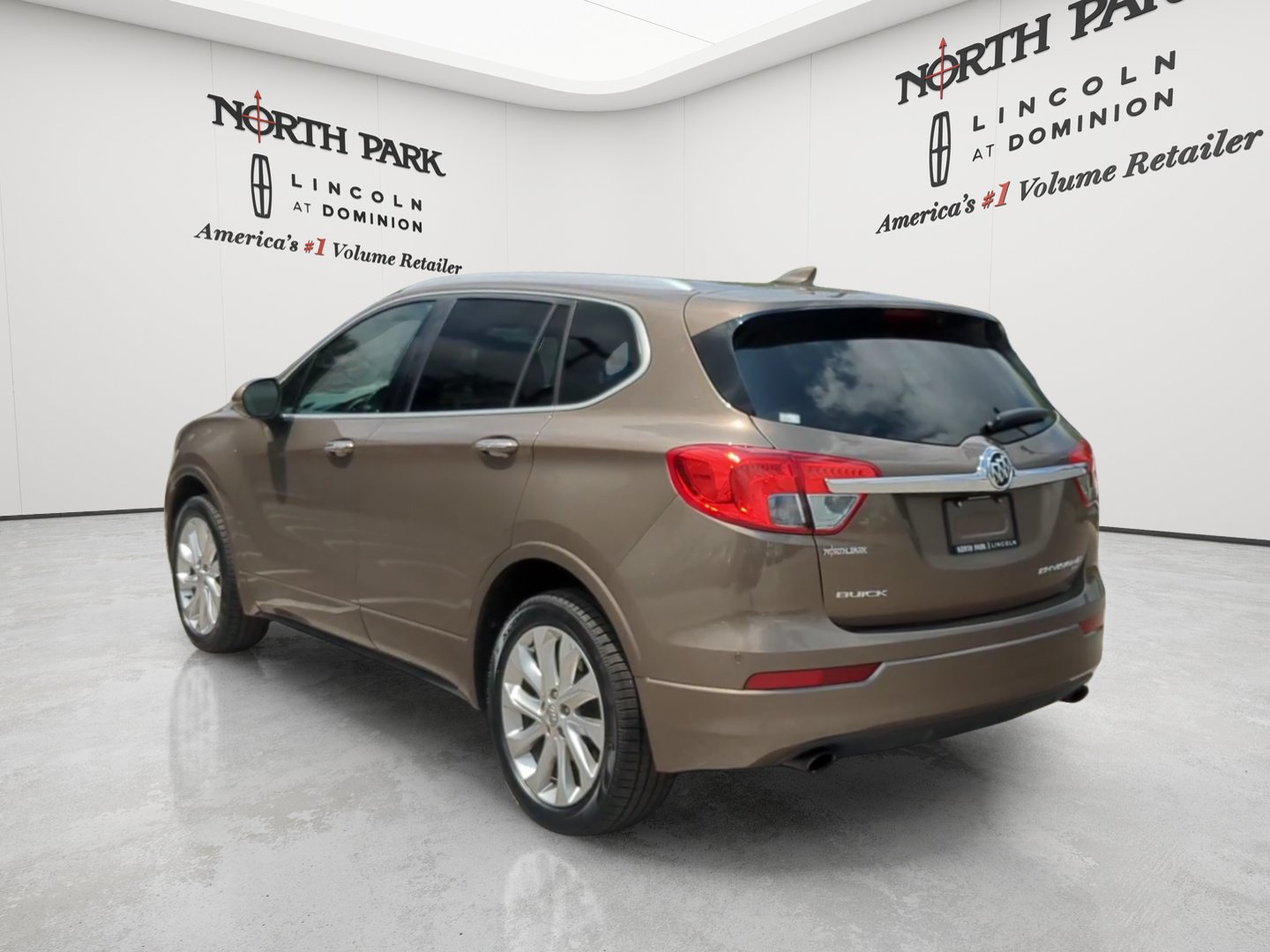 Used 2017 Buick Envision Premium AWD/4WD image 3