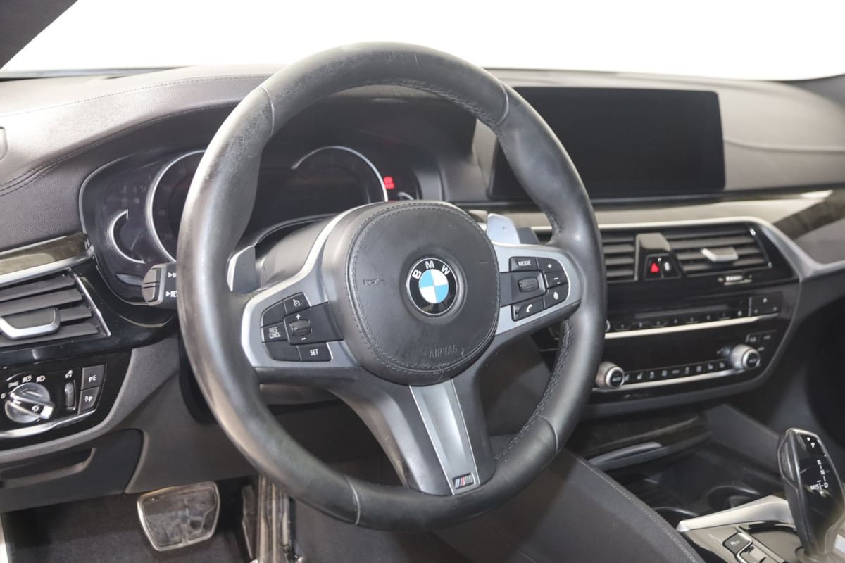 Used 2018 BMW M550i xDrive AWD/4WD image 6