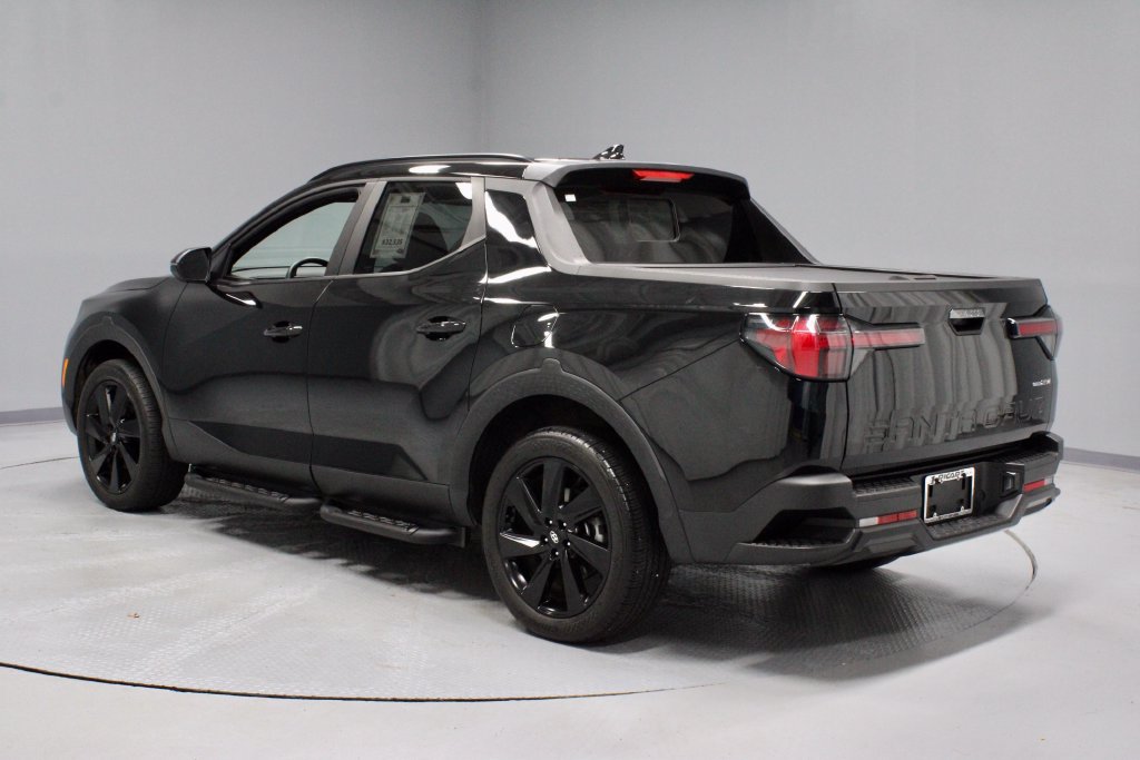 Used 2024 Hyundai Santa Cruz Night AWD/4WD image 10