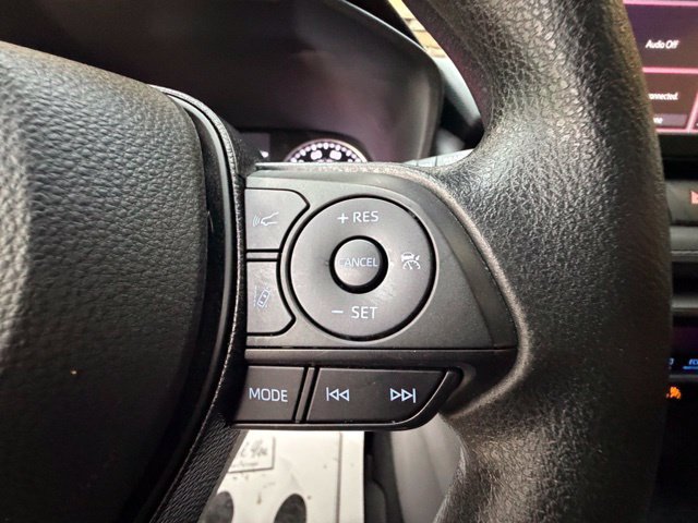 Used 2021 Toyota RAV4 XLE AWD/4WD image 26