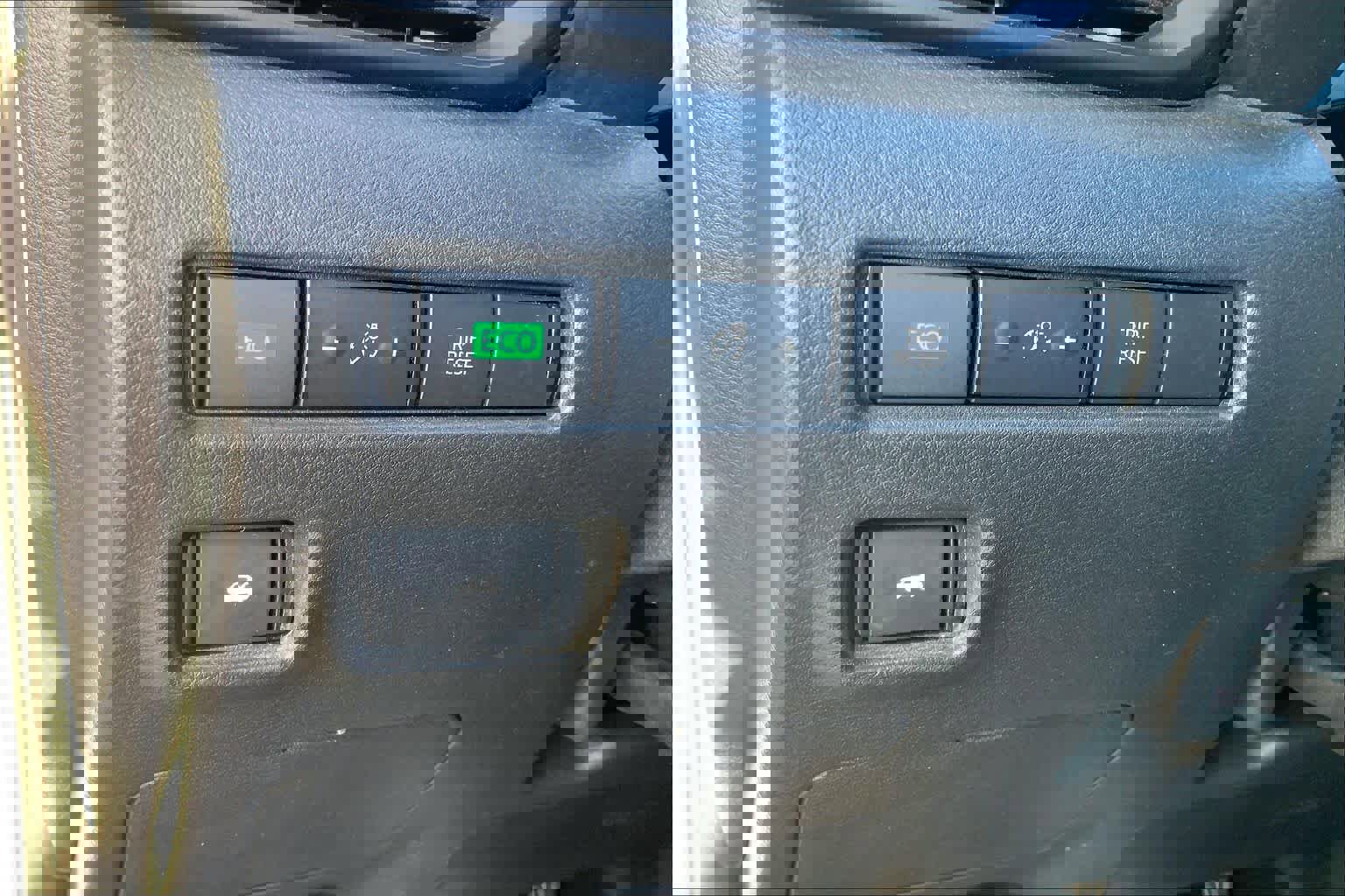 Used 2024 Nissan Sentra S image 29