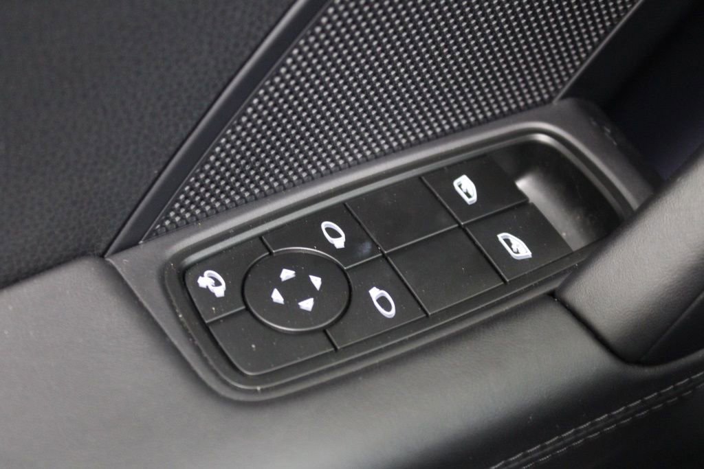 Certified 2024 Porsche 911 Carrera RWD image 17