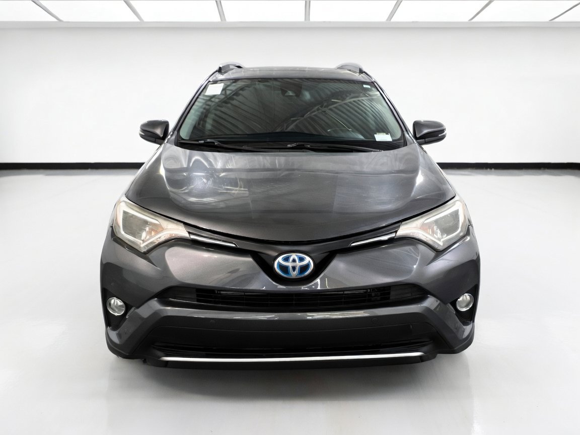 Used 2016 Toyota RAV4 XLE w/ Convenience Package AWD/4WD image 2
