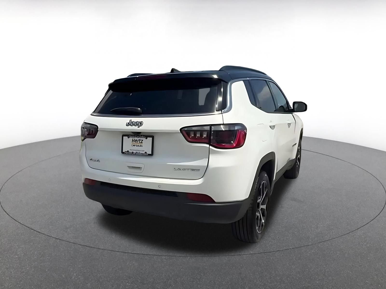 Used 2025 Jeep Compass Limited AWD/4WD image 14