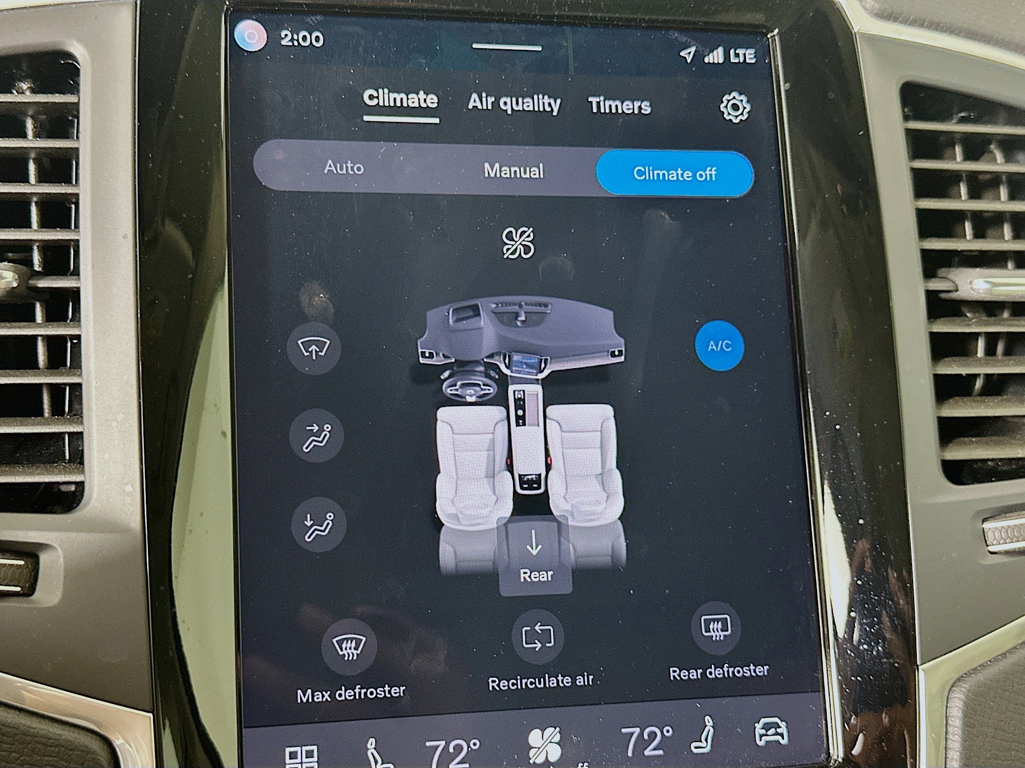 Used 2025 Volvo XC90 B5 Core w/ Protection Package AWD/4WD image 24