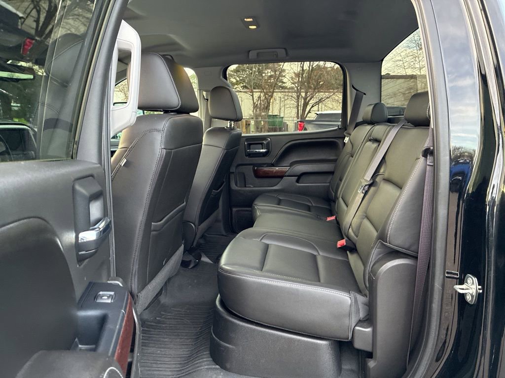 Used 2017 GMC Sierra 1500 SLT w/ SLT Premium Package image 11