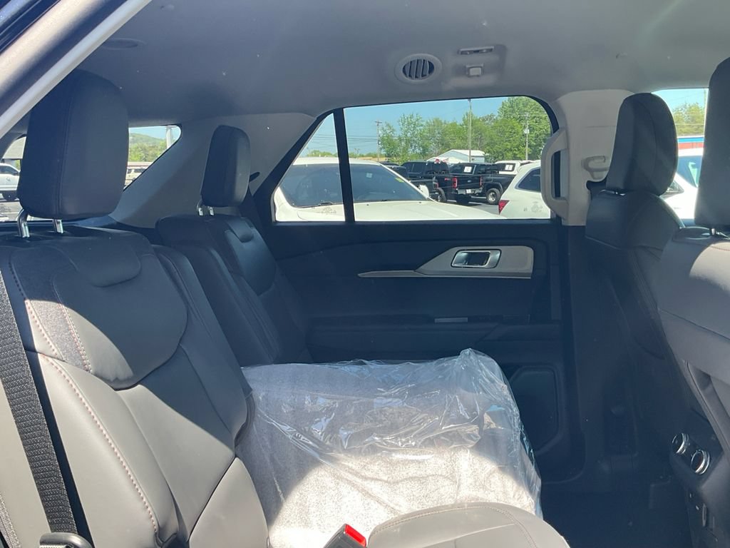 New 2026 Ford Explorer Active w/ Active Comfort Package RWD image 13