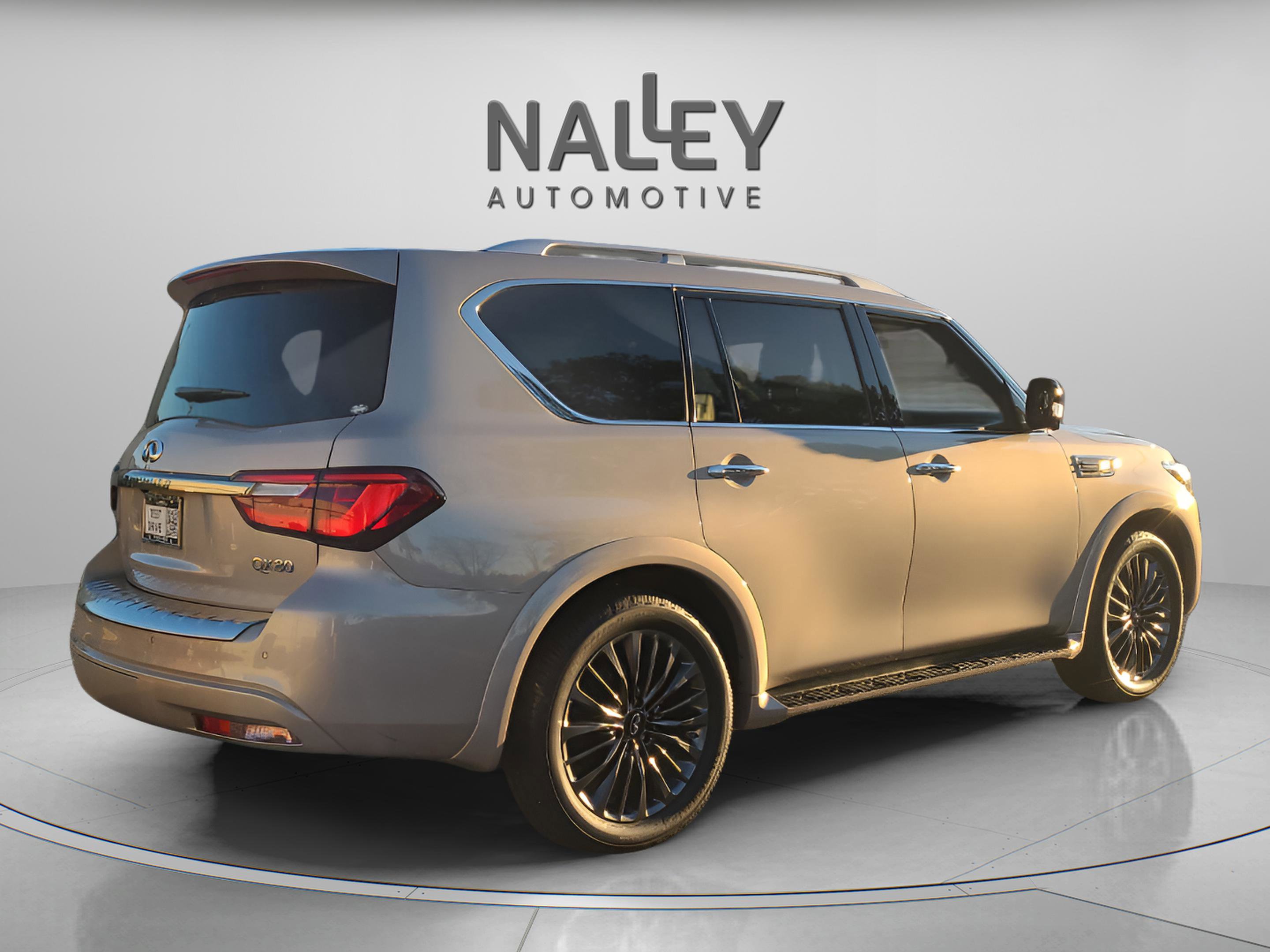 Used 2024 INFINITI QX80 Sensory image 5