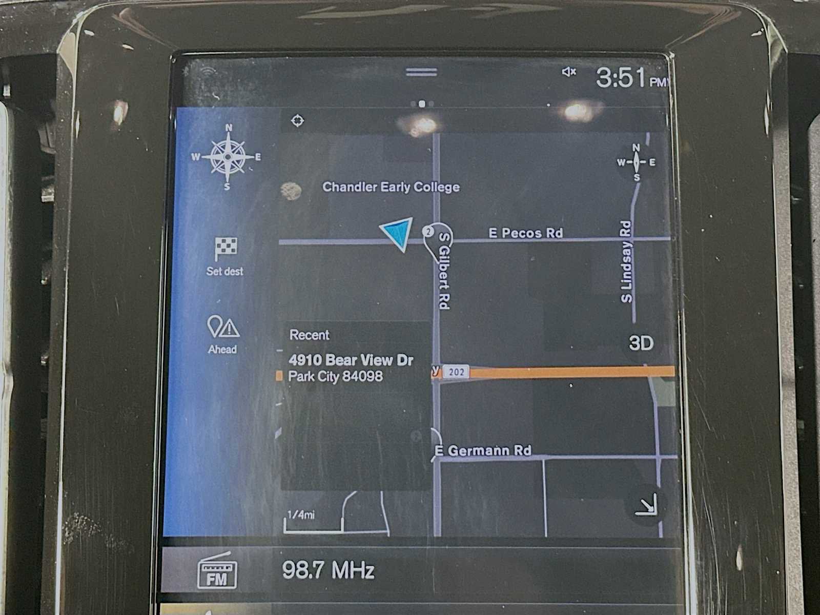 Used 2021 Volvo XC40 T5 R-Design image 14